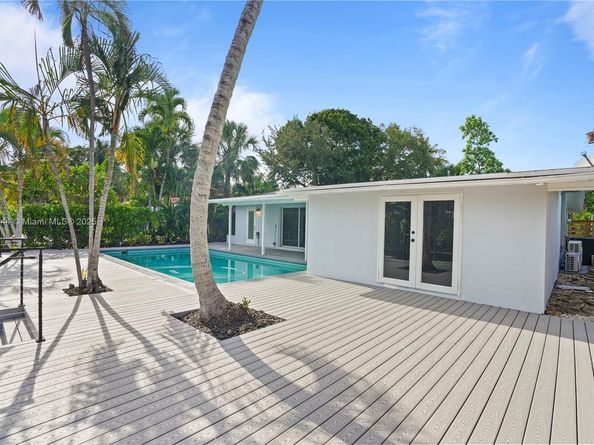 1724 SW 5th St, Fort Lauderdale FL 33312
