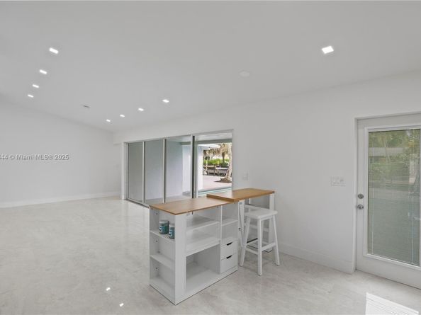 1724 SW 5th St, Fort Lauderdale FL 33312