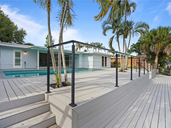 1724 SW 5th St, Fort Lauderdale FL 33312