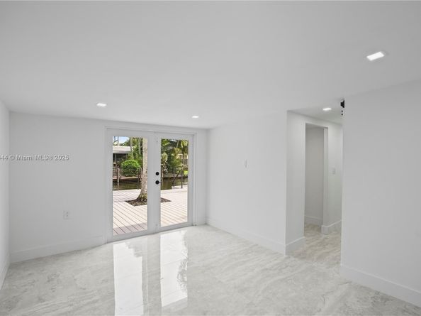 1724 SW 5th St, Fort Lauderdale FL 33312