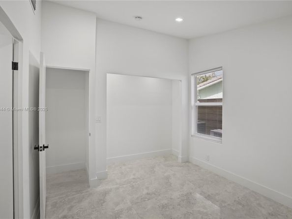 1724 SW 5th St, Fort Lauderdale FL 33312