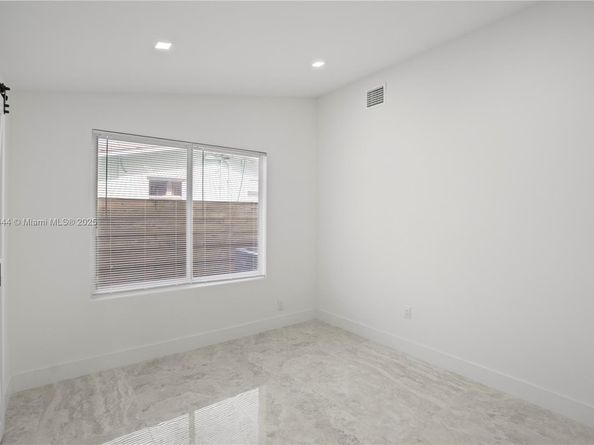 1724 SW 5th St, Fort Lauderdale FL 33312