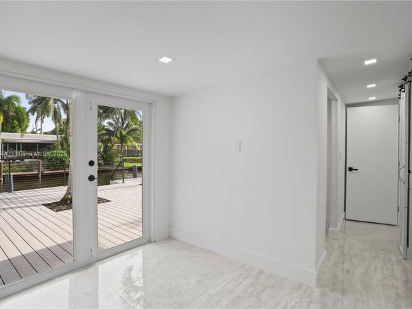 1724 SW 5th St, Fort Lauderdale FL 33312