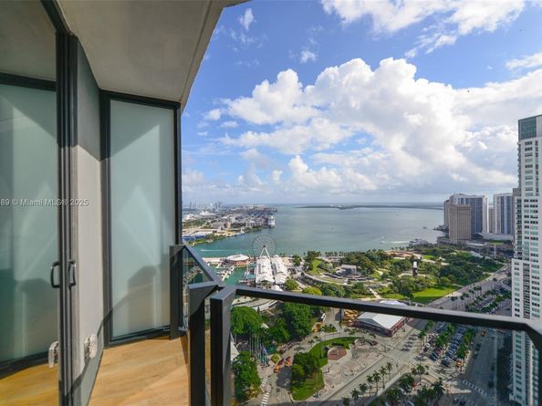 398 NE 5th St 2513, Miami FL 33132