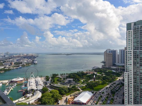 398 NE 5th St 2513, Miami FL 33132