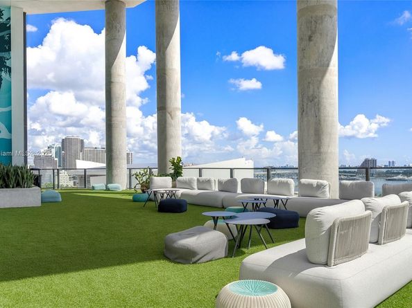 398 NE 5th St 2513, Miami FL 33132