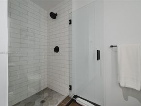 398 NE 5th St 2513, Miami FL 33132