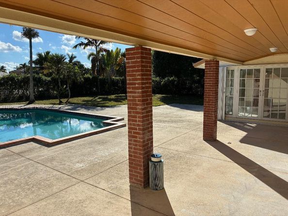 14930 SW 157th Ter, Miami FL 33187