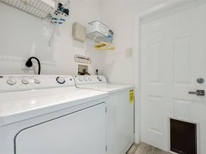 8527 NW 111th Ct, Doral FL 33178