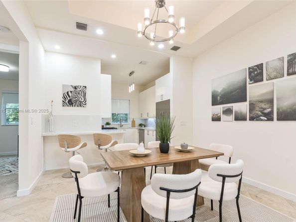 345 Madeira Ave 345, Coral Gables FL 33134