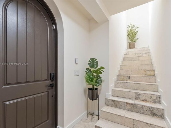 345 Madeira Ave 345, Coral Gables FL 33134