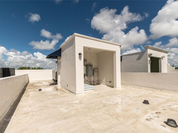 345 Madeira Ave 345, Coral Gables FL 33134