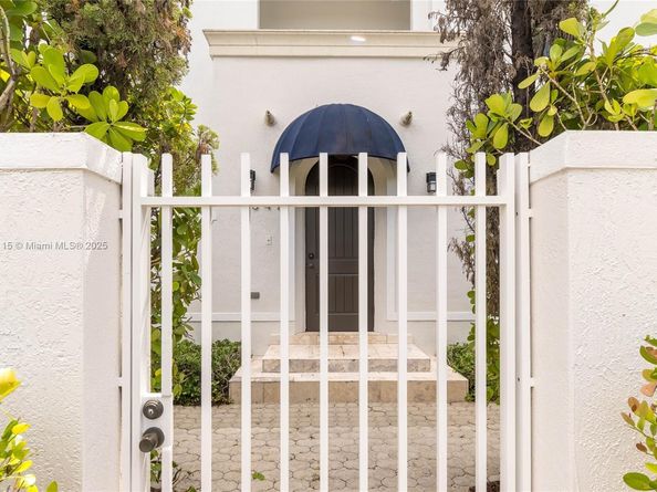 345 Madeira Ave 345, Coral Gables FL 33134