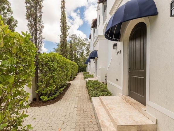 345 Madeira Ave 345, Coral Gables FL 33134