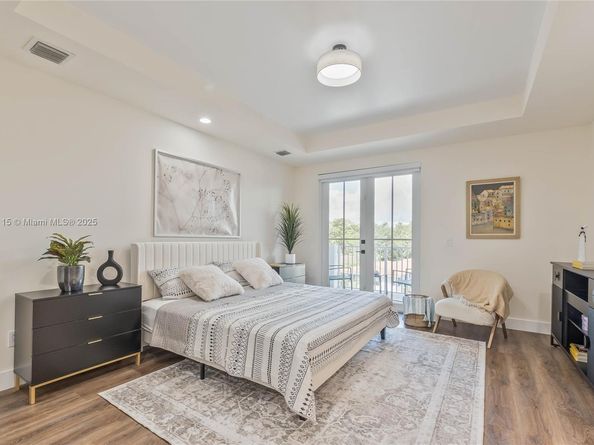 345 Madeira Ave 345, Coral Gables FL 33134