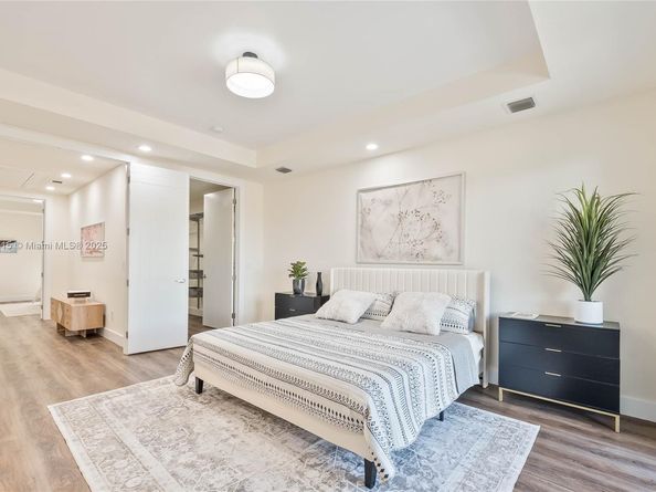 345 Madeira Ave 345, Coral Gables FL 33134