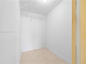 11253 SW 33rd Cir Pl, Miami FL 33165