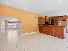 11253 SW 33rd Cir Pl, Miami FL 33165