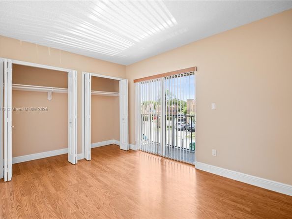 11253 SW 33rd Cir Pl, Miami FL 33165