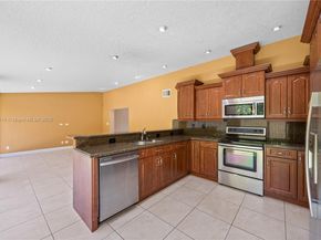 11253 SW 33rd Cir Pl, Miami FL 33165