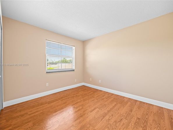 11253 SW 33rd Cir Pl, Miami FL 33165