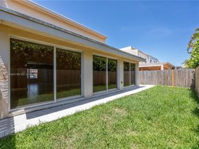 11253 SW 33rd Cir Pl, Miami FL 33165
