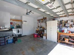 595 SE 30th Dr, Homestead FL 33033
