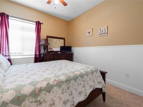 595 SE 30th Dr, Homestead FL 33033
