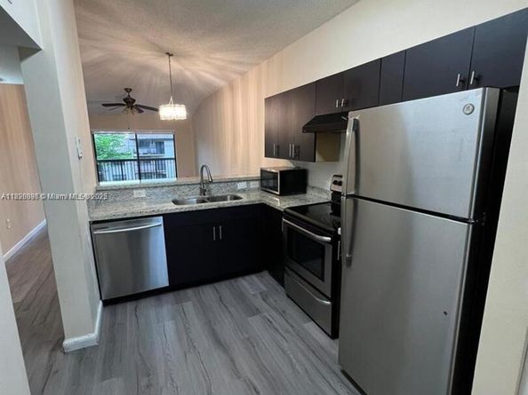 9971 Nob Hill Pl 9971, Sunrise FL 33351