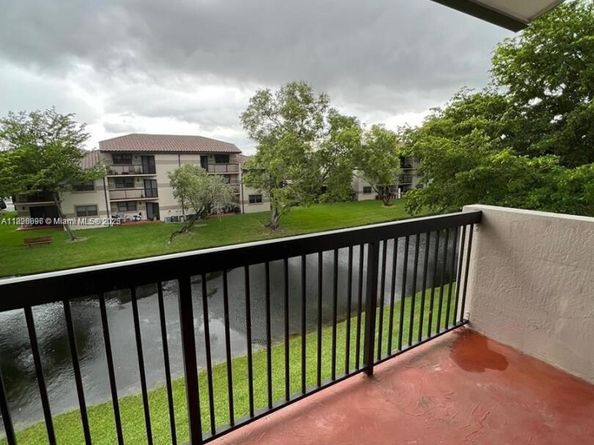9971 Nob Hill Pl 9971, Sunrise FL 33351