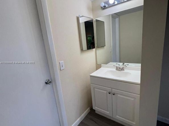 9971 Nob Hill Pl 9971, Sunrise FL 33351