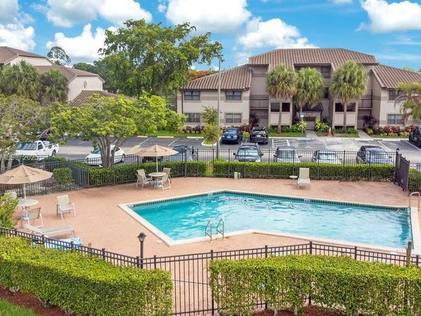9971 Nob Hill Pl 9971, Sunrise FL 33351