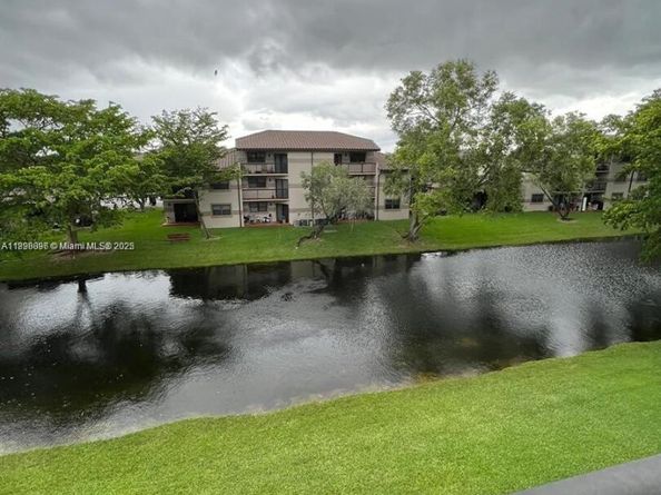 9971 Nob Hill Pl 9971, Sunrise FL 33351