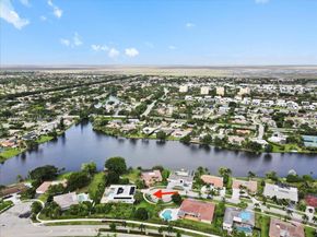 16751 Waters Edge Dr, Weston FL 33326