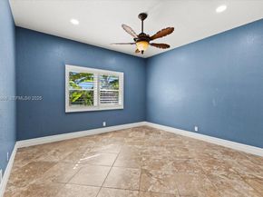 16751 Waters Edge Dr, Weston FL 33326