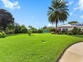 16751 Waters Edge Dr, Weston FL 33326