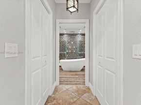 16751 Waters Edge Dr, Weston FL 33326