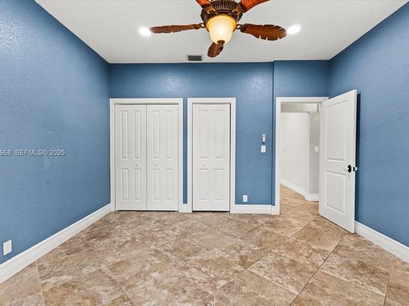 16751 Waters Edge Dr, Weston FL 33326