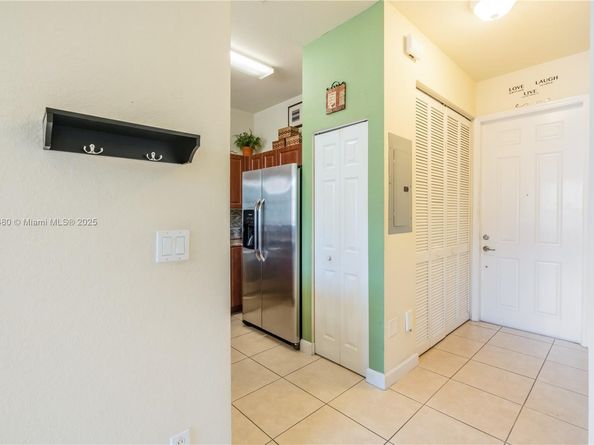 2935 SE 1st Dr 21, Homestead FL 33033