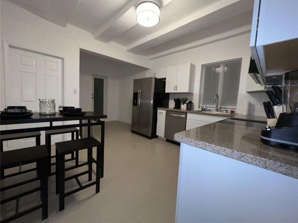 1680 NW 22nd Ct, Miami FL 33125