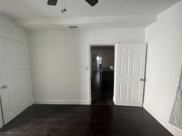1680 NW 22nd Ct, Miami FL 33125