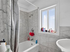 1680 NW 22nd Ct, Miami FL 33125