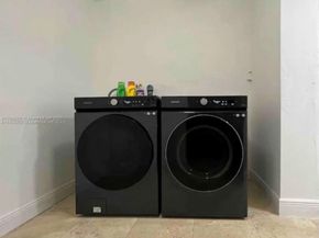 1680 NW 22nd Ct, Miami FL 33125