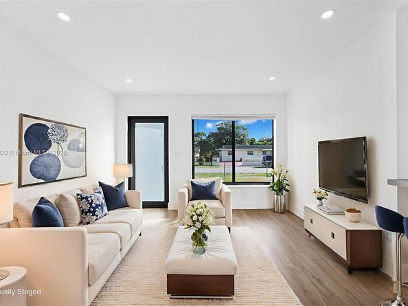 2931 NW 190th St, Miami Gardens FL 33056