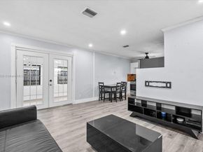 6801 Atlanta St, Hollywood FL 33024