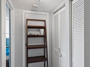 2300 NE 33rd Ave 401, Fort Lauderdale FL 33305