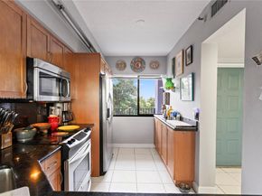 2300 NE 33rd Ave 401, Fort Lauderdale FL 33305