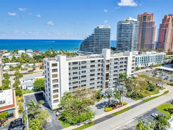 2300 NE 33rd Ave 401, Fort Lauderdale FL 33305