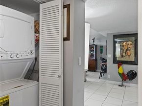 2300 NE 33rd Ave 401, Fort Lauderdale FL 33305