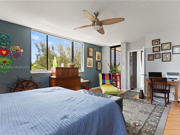 2300 NE 33rd Ave 401, Fort Lauderdale FL 33305
